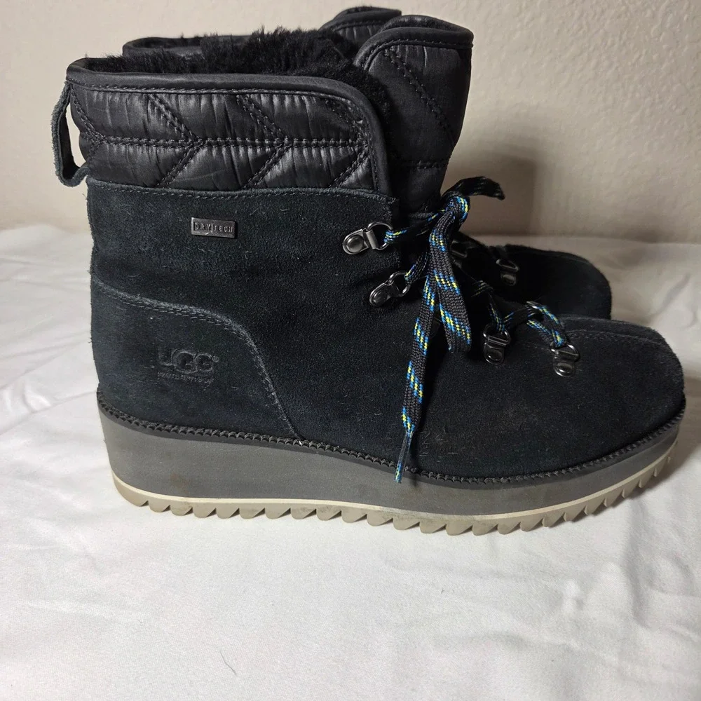 UGG Adirondack III Hiker Boot Black Suede Waterproof 1095712 Womens 7.5